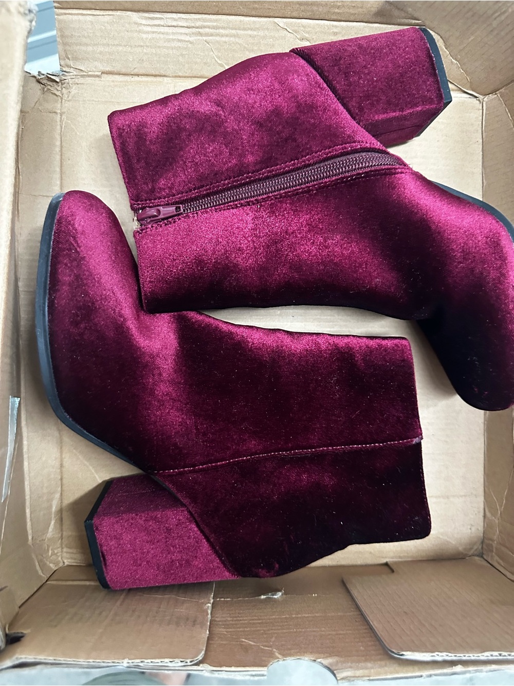 Source Unknown Burgundy Velvet Ankle Booties